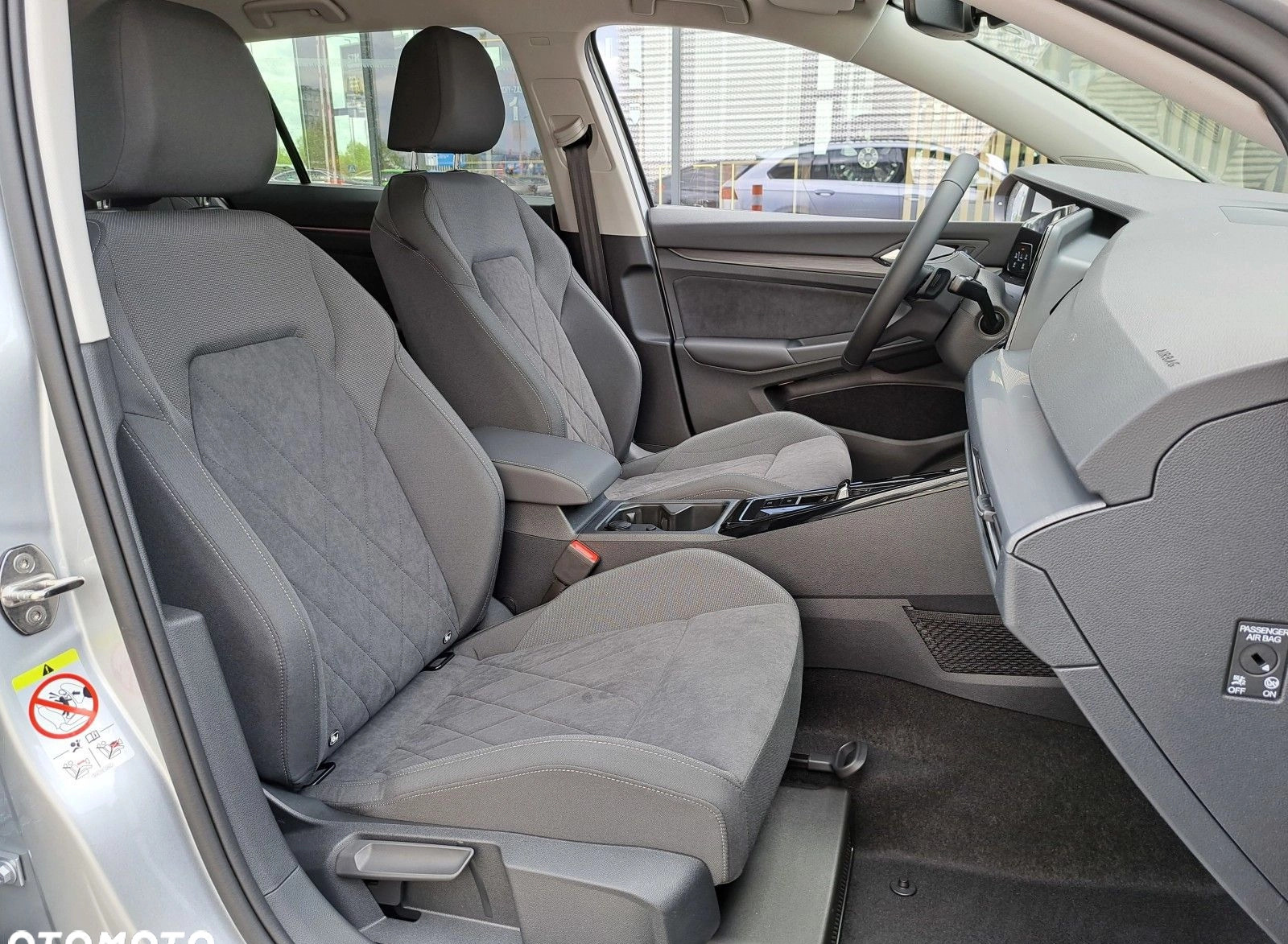 Volkswagen Golf cena 156000 przebieg: 1, rok produkcji 2024 z Chocianów małe 781